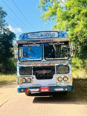 Ashok-Leyland Viking 2015 Bus (Used)