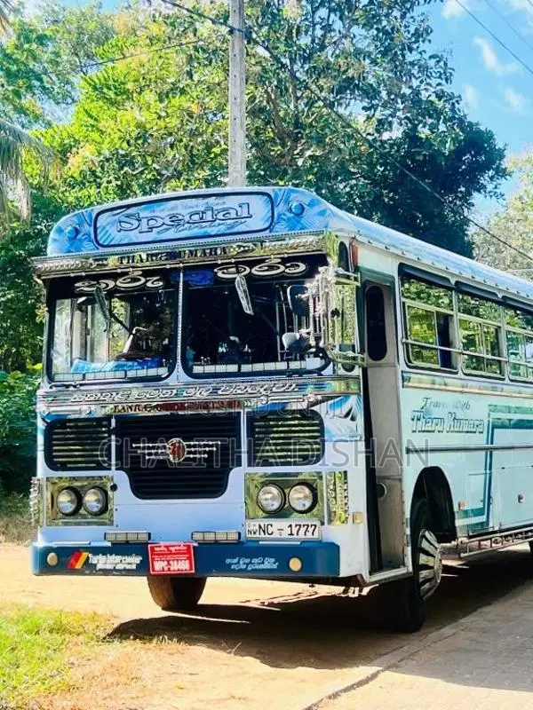 Ashok-Leyland Viking 2015 Bus (Used)