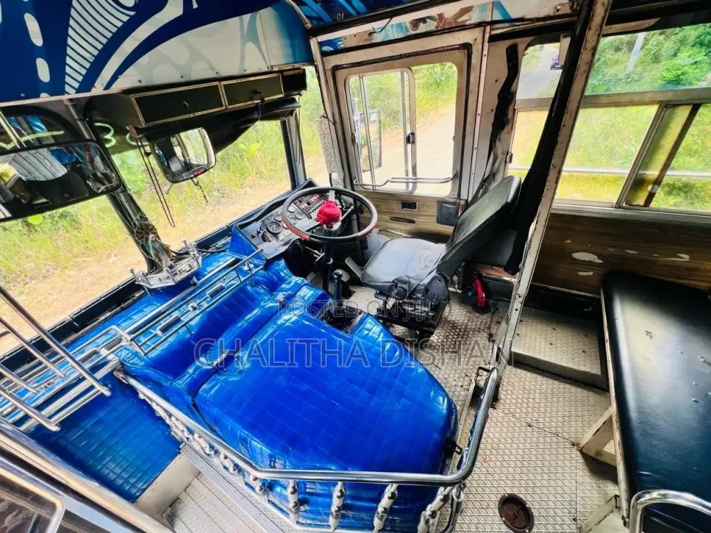 Ashok-Leyland Viking 2015 Bus (Used)