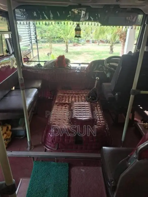 Tata LP713 Starbus 2011 Bus (Used)