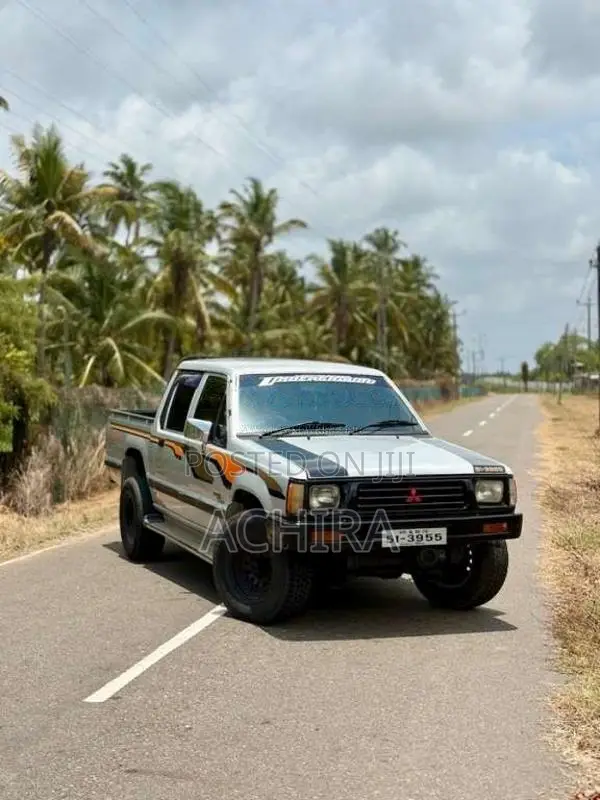 Mitsubishi L200 4WD 1990 Pickup (Used)