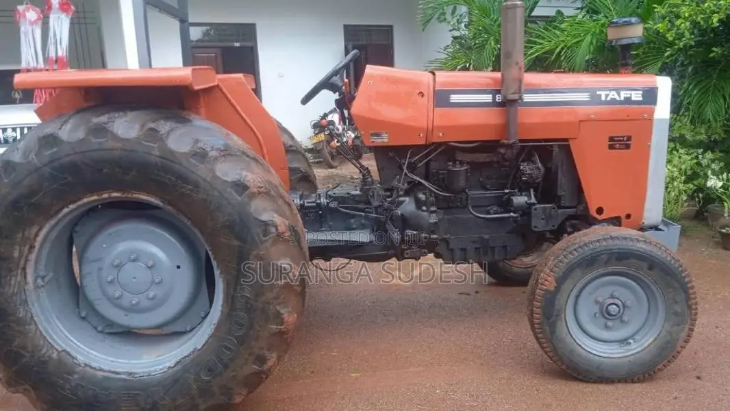 TAFE DL85 2011 Tractor (Used)