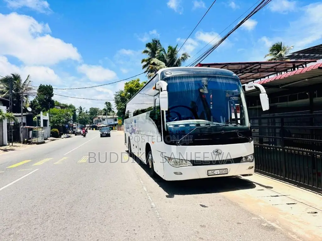 Micro Kinglong 2016 Bus Unregistered (Recondition)