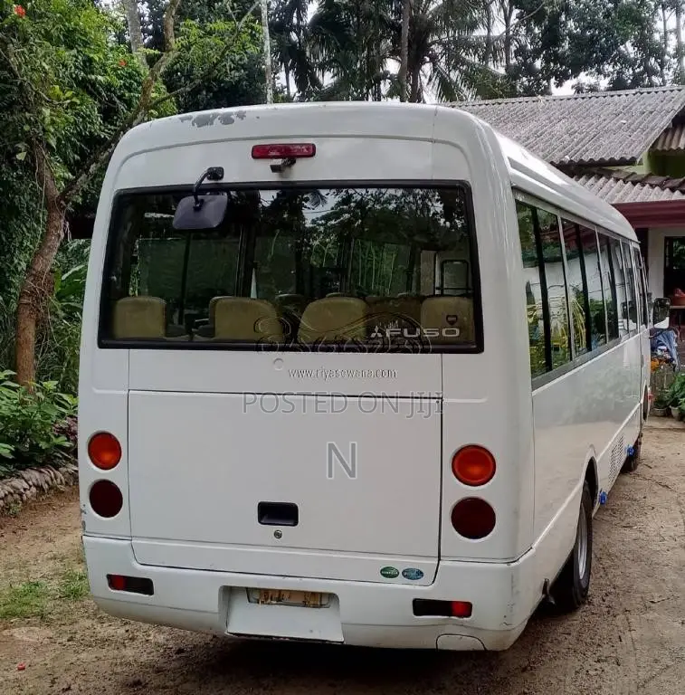 Mitsubishi Rosa 2011 Bus (Used)
