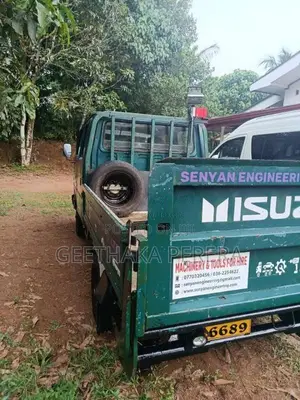 Isuzu Crewcab 1999 Crew Cab (Used)