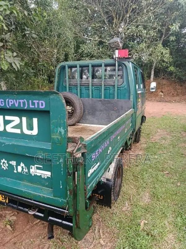 Isuzu Crewcab 1999 Crew Cab (Used)