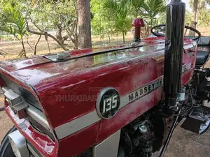 Massey-Ferguson 135 1999 Tractor (Used)