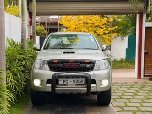 Toyota Hilux 2006 Pickup (Used)