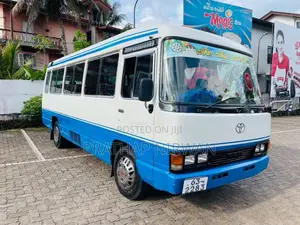 Toyota Coaster 1990 Bus (Used)