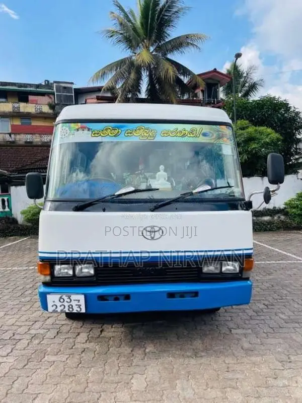 Toyota Coaster 1990 Bus (Used)