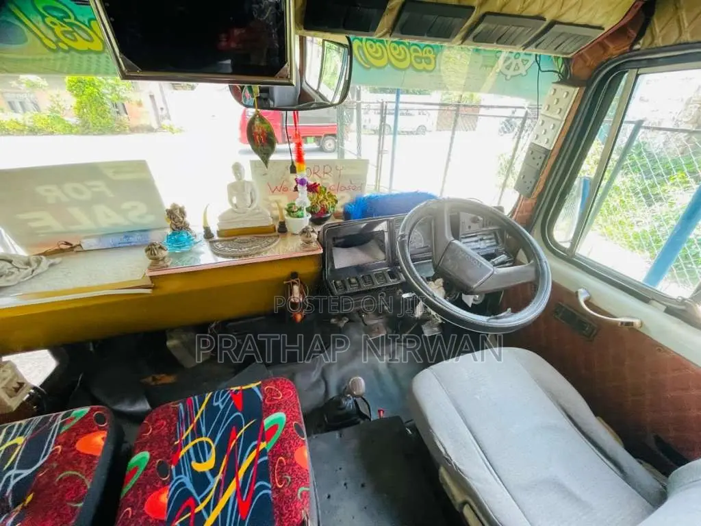 Toyota Coaster 1990 Bus (Used)