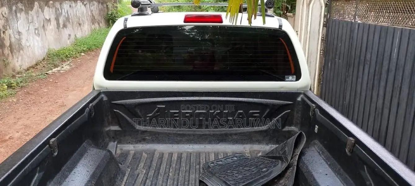 Nissan Navara 2010 Pickup (Used)