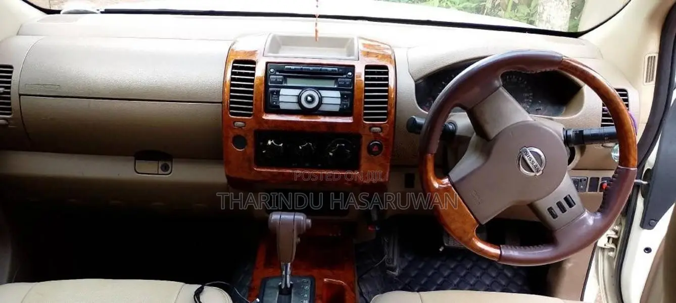 Nissan Navara 2010 Pickup (Used)
