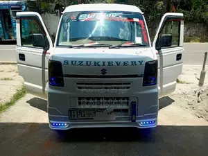 Suzuki DA64 Semi Join 2015 Van (Used)