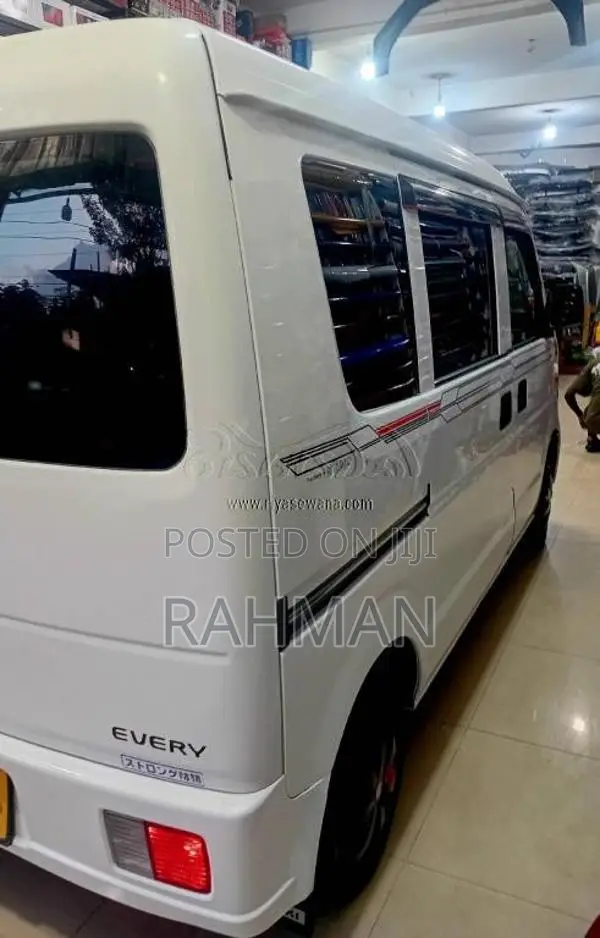 Suzuki DA64 Semi Join 2015 Van (Used)