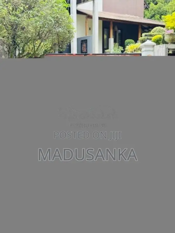 Honda Vezel Rs Sensing 2017 SUV (Used)