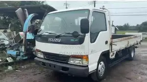 Isuzu NPR71LR 2000 Lorry (Used)
