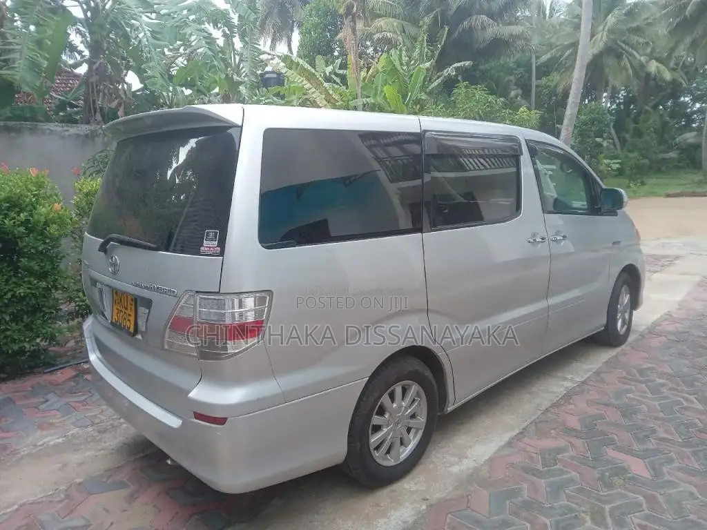 Toyota Alphard 2008 Van (Used)