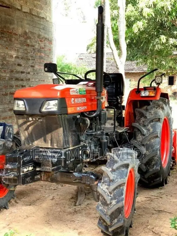 Kubota 44 2023 Tractor (Used)