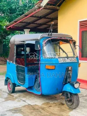Bajaj RE 2 Stroke 2005 Three Wheel (Used)