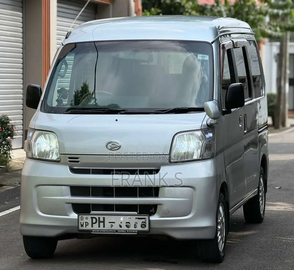 Daihatsu Hijet 2013 Van (Used)