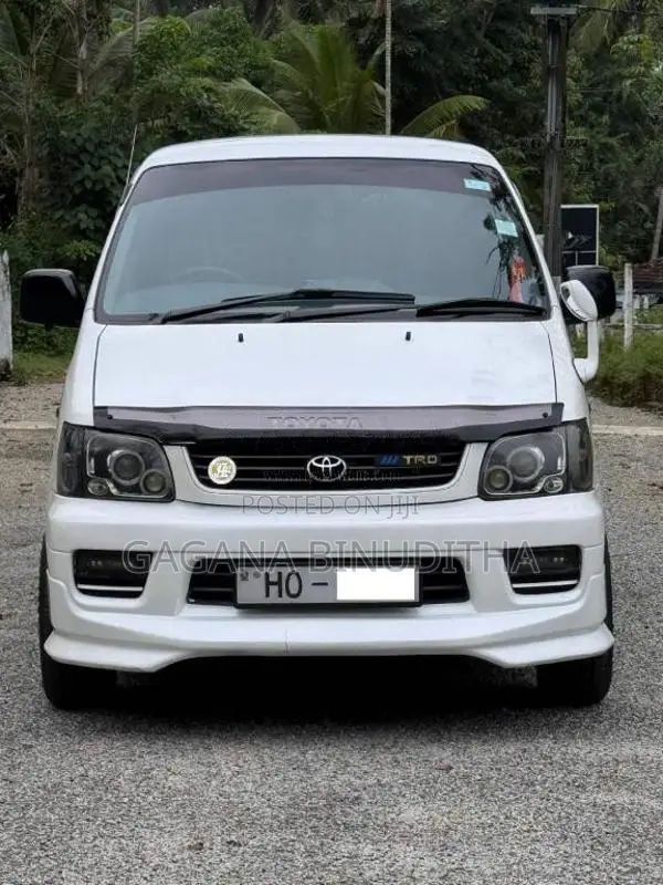 Toyota Noah KR42 GL 2000 Van (Used)