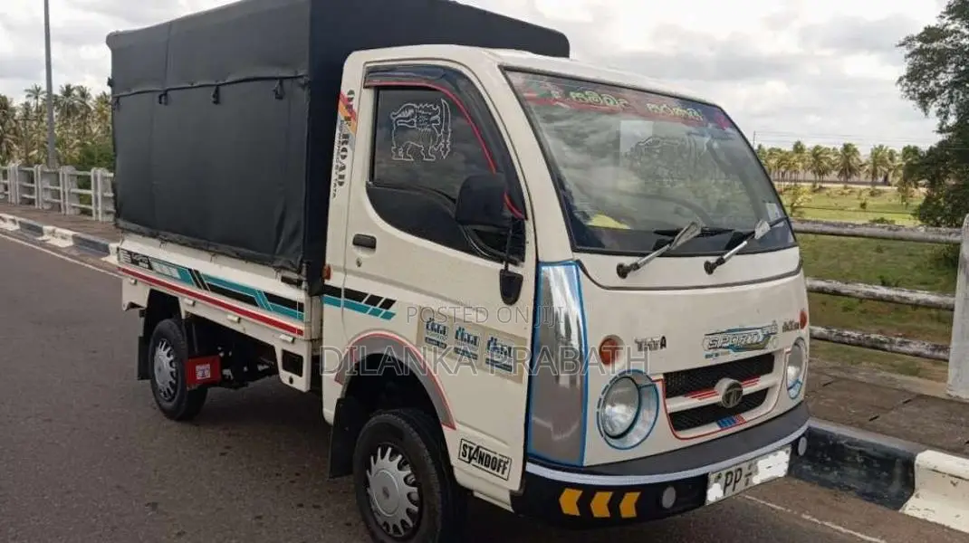 Tata Dimo Batta 2010 Lorry (Used)