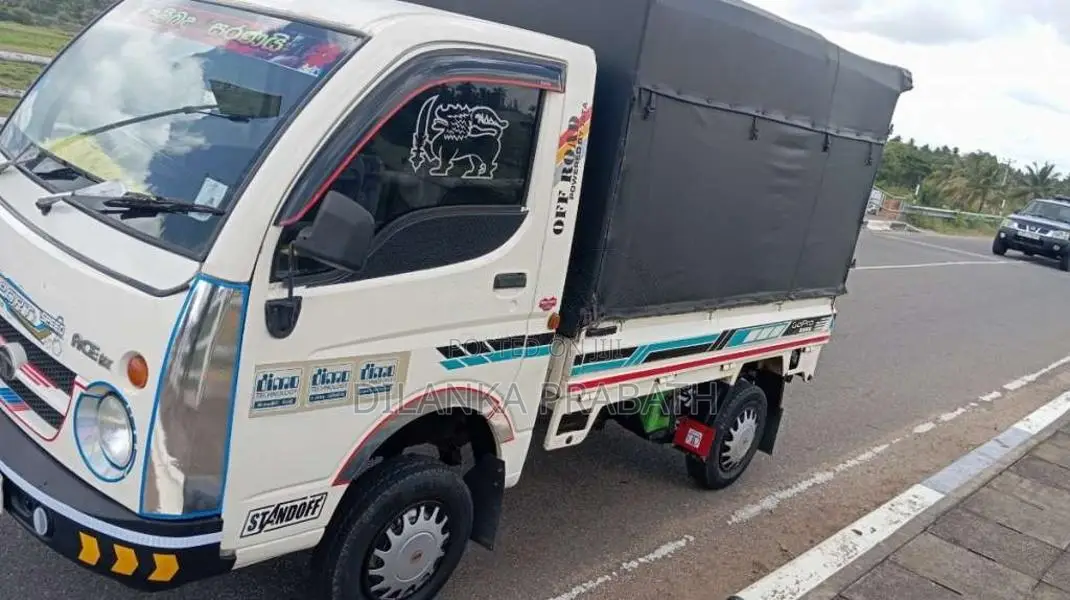 Tata Dimo Batta 2010 Lorry (Used)