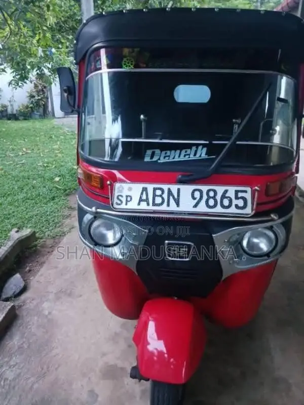 Bajaj 4 Stroke 2017 Three Wheel (Used)