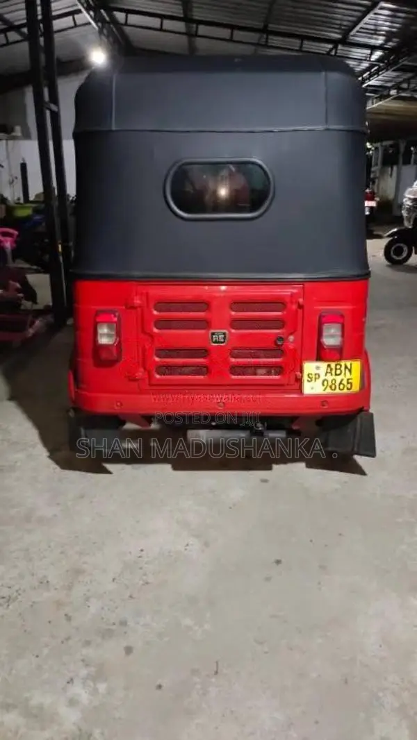 Bajaj 4 Stroke 2017 Three Wheel (Used)