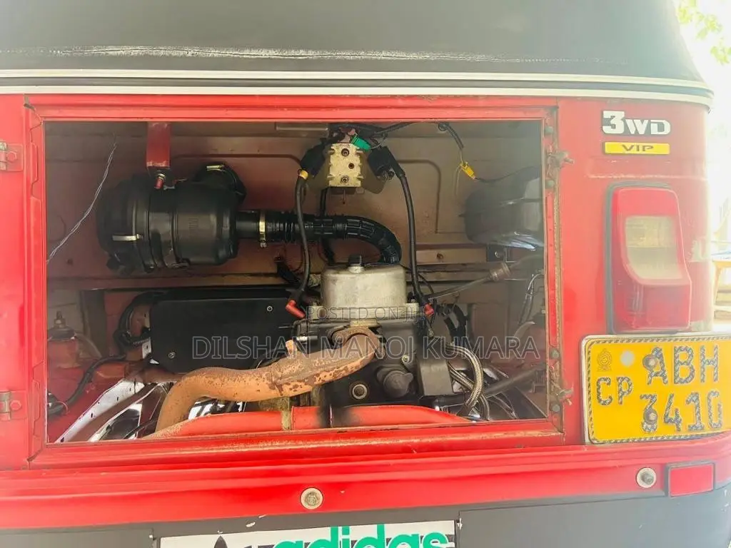 Bajaj RE 4 Stroke 2015 Three Wheel (Used)