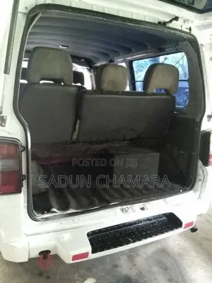 Mitsubishi Po5 Van 1995 Van (Used)