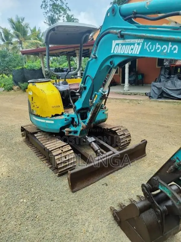 Kubota U 30 2012 Heavy-Duty (Used)