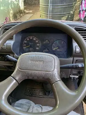 Isuzu ELF 1994 Lorry (Used)