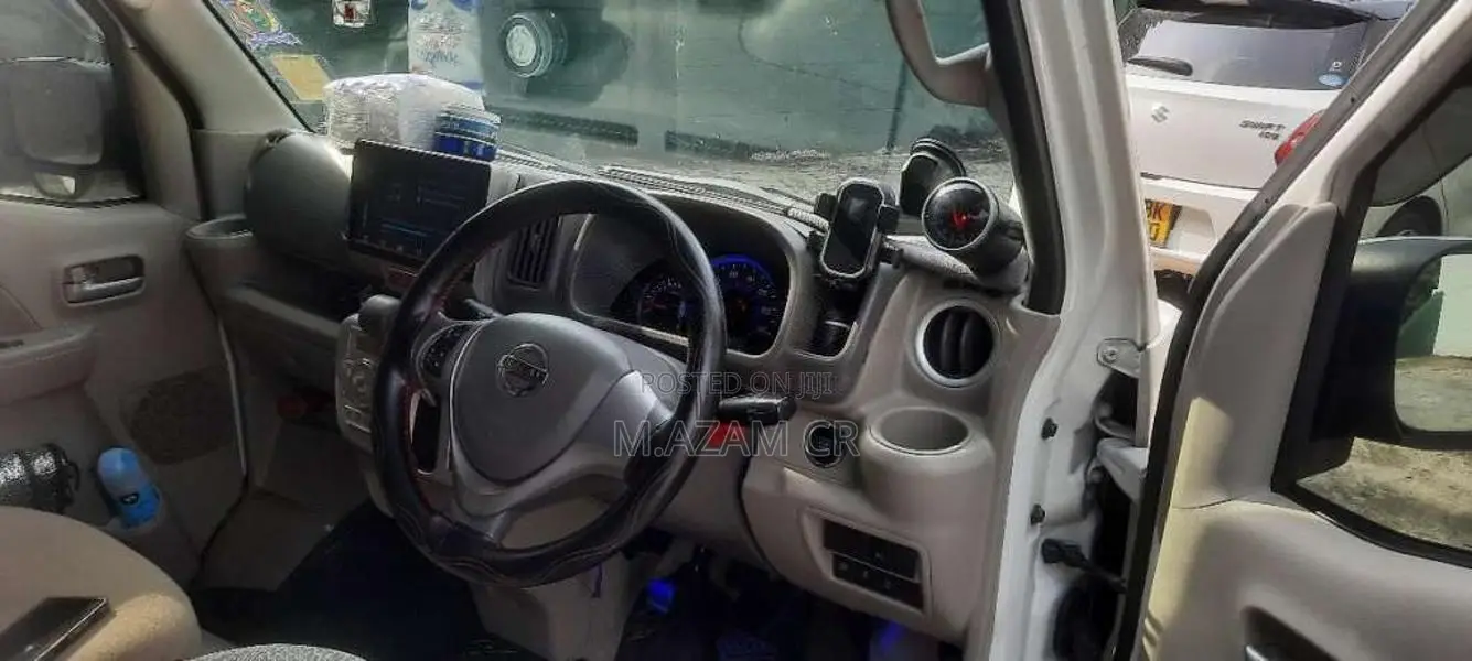Suzuki Wagon 2018 Van (Used)
