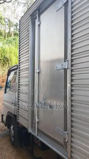 Mitsubishi Canter 2007 Lorry (Used)