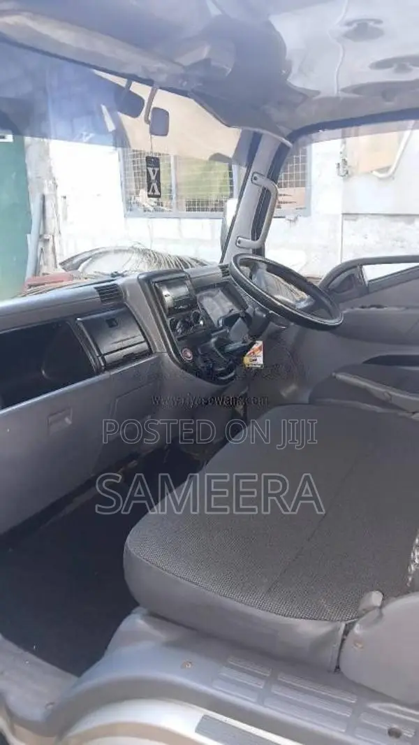 Mitsubishi Canter 2007 Lorry (Used)