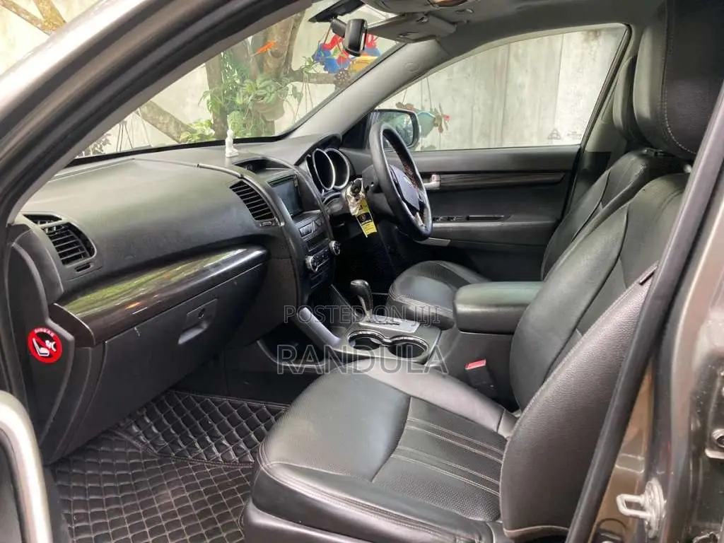 Kia Sorento 2012 SUV (Used)
