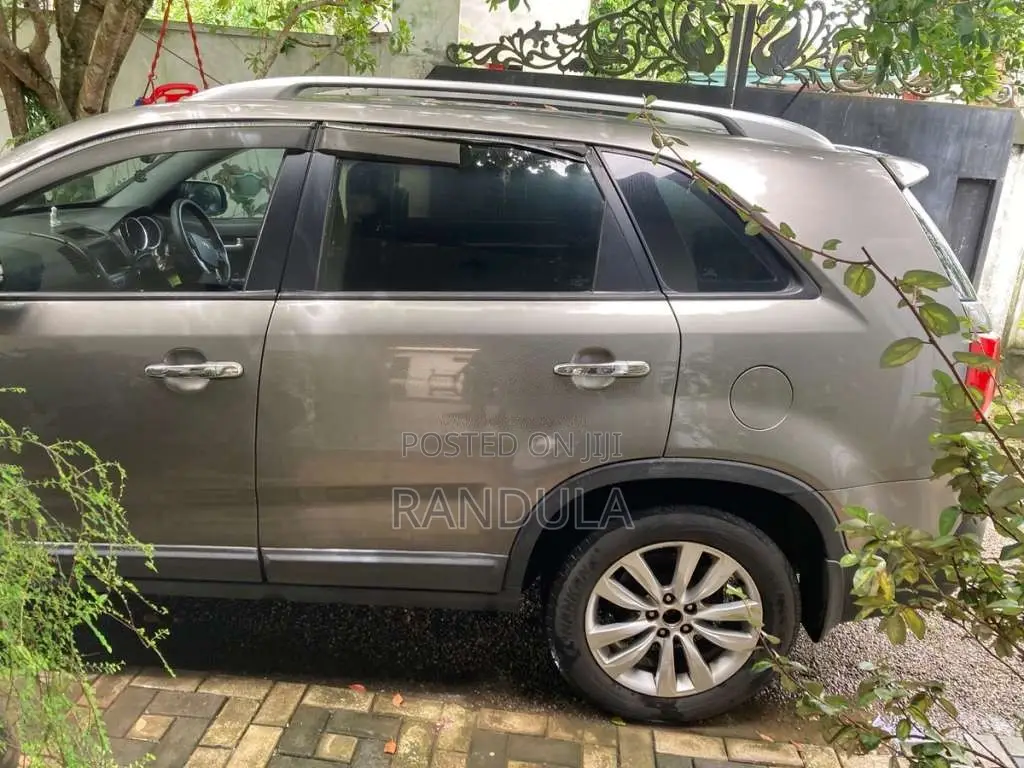 Kia Sorento 2012 SUV (Used)