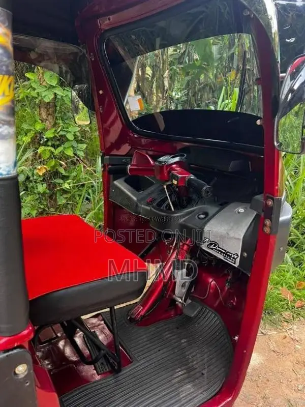 TVS King 2010 Three Wheel (Used)