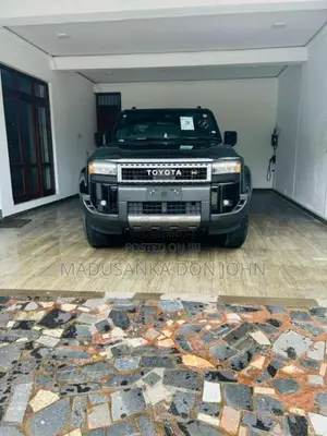 Toyota Land Cruiser 2025 SUV (Used)