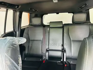 Toyota Land Cruiser 2025 SUV (Used)