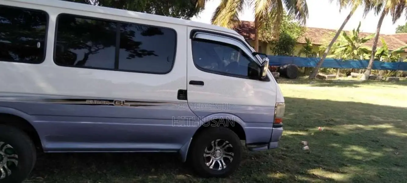 Toyota Dolphin 103 1994 Van (Used)