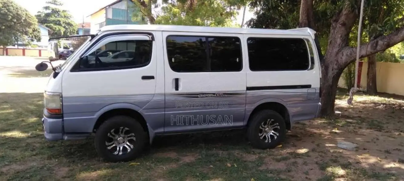 Toyota Dolphin 103 1994 Van (Used)