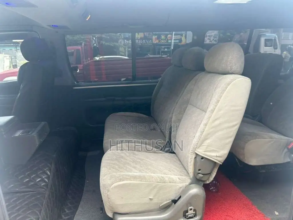 Toyota Dolphin 103 1994 Van (Used)