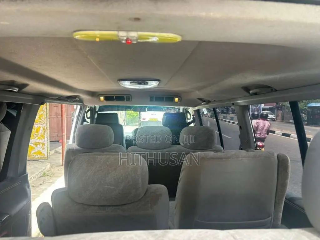 Toyota Dolphin 103 1994 Van (Used)