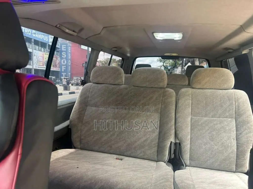 Toyota Dolphin 103 1994 Van (Used)