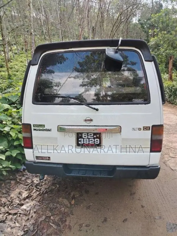Nissan Van Nissan 1990 Van (Used)