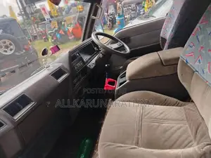 Nissan Van Nissan 1990 Van (Used)