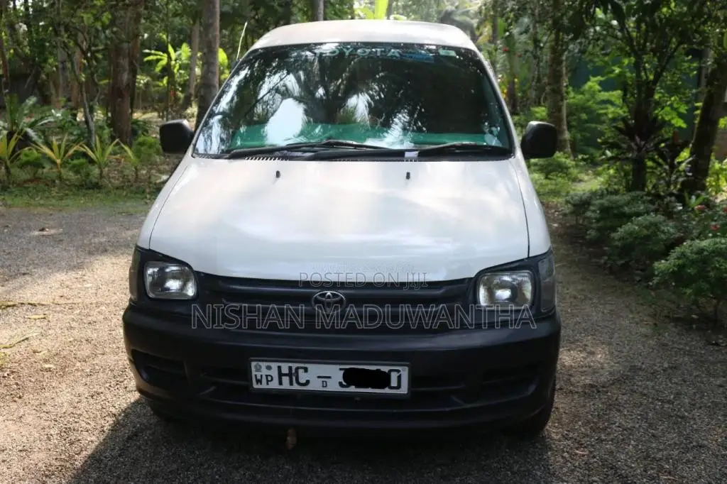 Toyota CR41 2003 Van (Used)